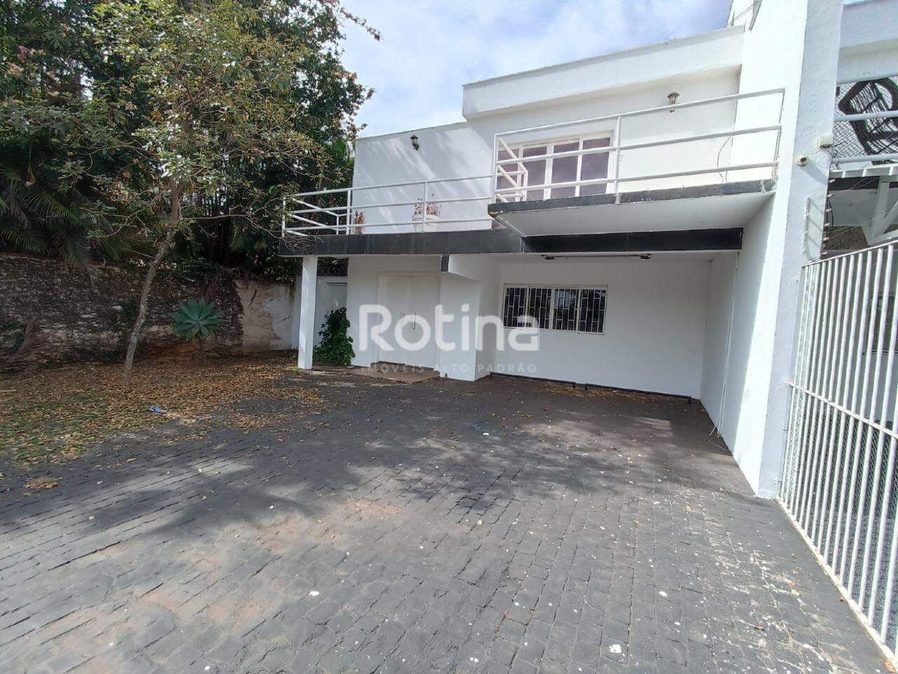 Casa à venda, 3 quartos em Uberlândia no bairro Morada da Colina no valor de R$ 1.500.000,00 - Rotina Imobiliária: 