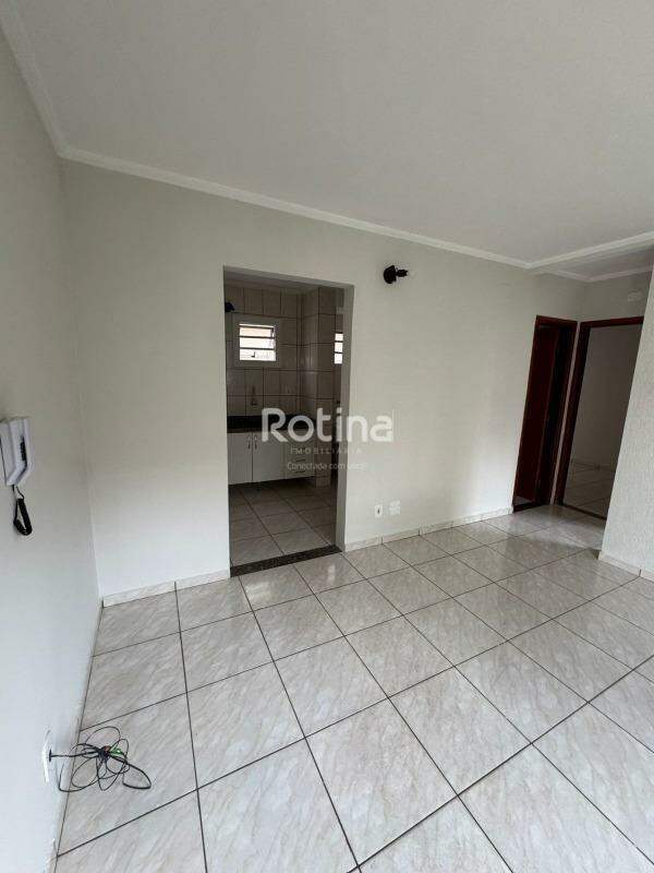 Apartamento à venda, 2 quartos em Uberlândia no bairro Chacaras Tubalina e Quartel no valor de R$ 165.000,00 - Rotina Imobiliária: 