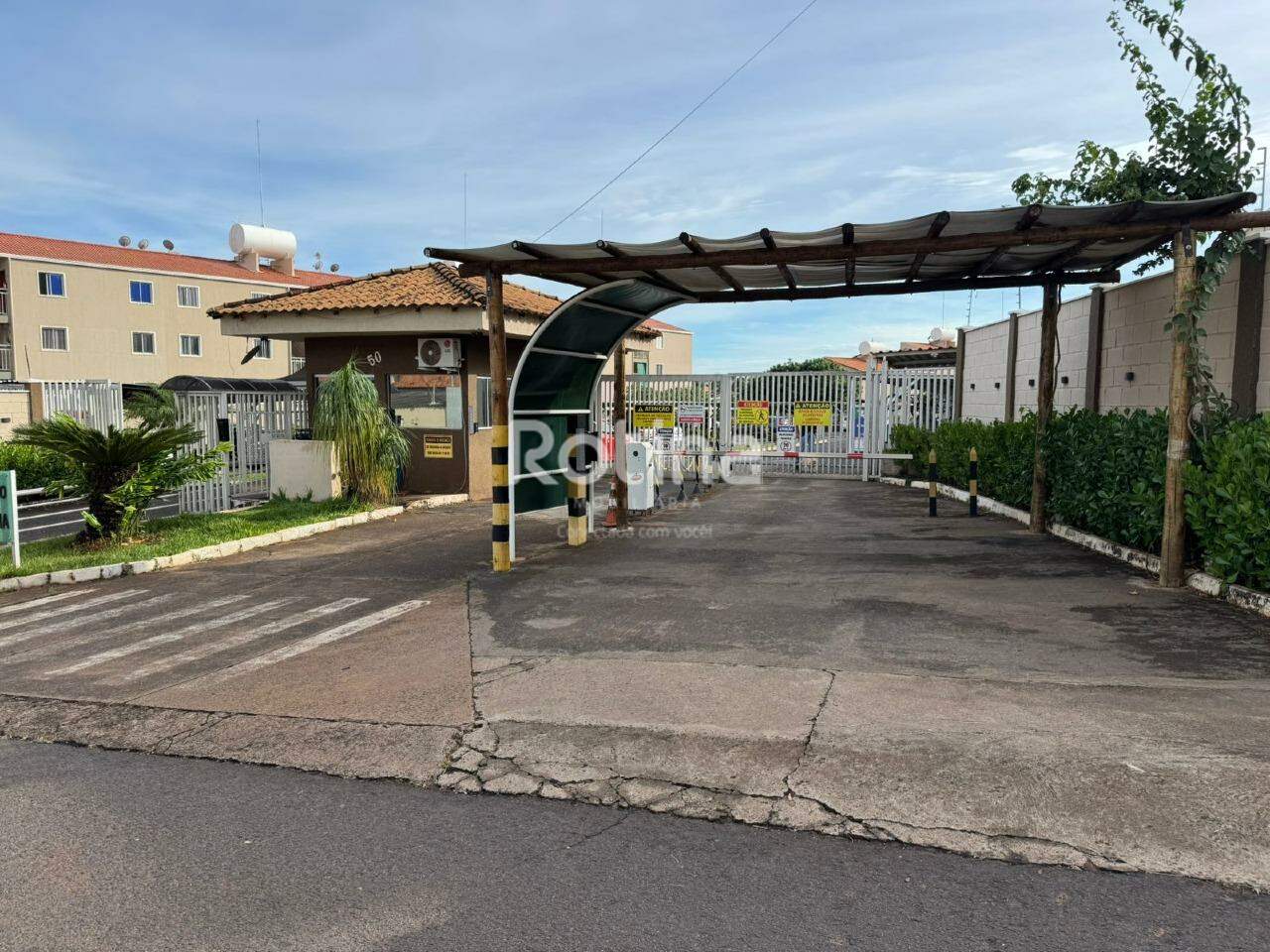Apartamento à venda, 2 quartos em Uberlândia no bairro Chacaras Tubalina e Quartel no valor de R$ 165.000,00 - Rotina Imobiliária: 
