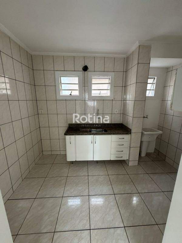 Apartamento à venda, 2 quartos em Uberlândia no bairro Chacaras Tubalina e Quartel no valor de R$ 165.000,00 - Rotina Imobiliária: 