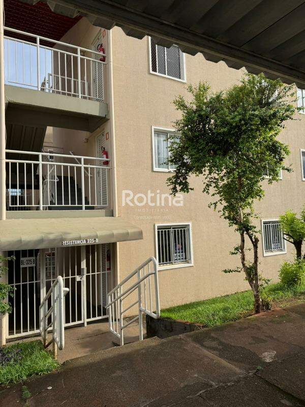 Apartamento à venda, 2 quartos em Uberlândia no bairro Chacaras Tubalina e Quartel no valor de R$ 165.000,00 - Rotina Imobiliária: 