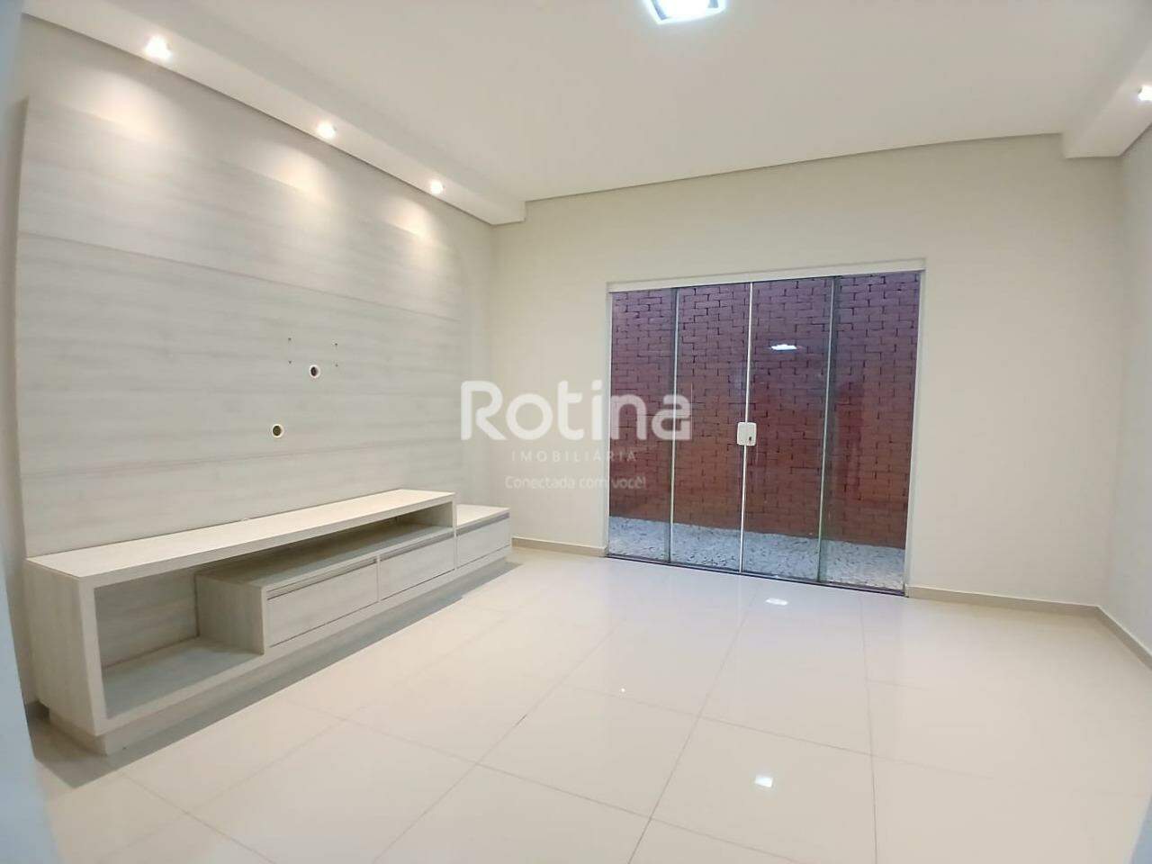 Casa para alugar, 3 quartos em Uberlândia no bairro Santa Mônica no valor de R$ 10.000,00 - Rotina Imobiliária: 