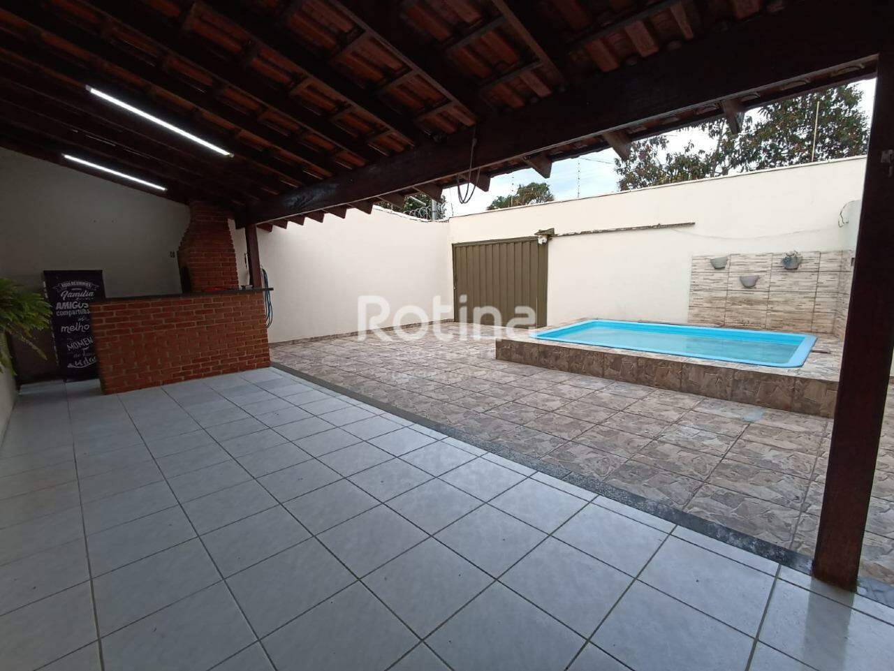 Casa à venda, 4 quartos em Uberlândia no bairro Brasil no valor de R$ 690.000,00 - Rotina Imobiliária: 