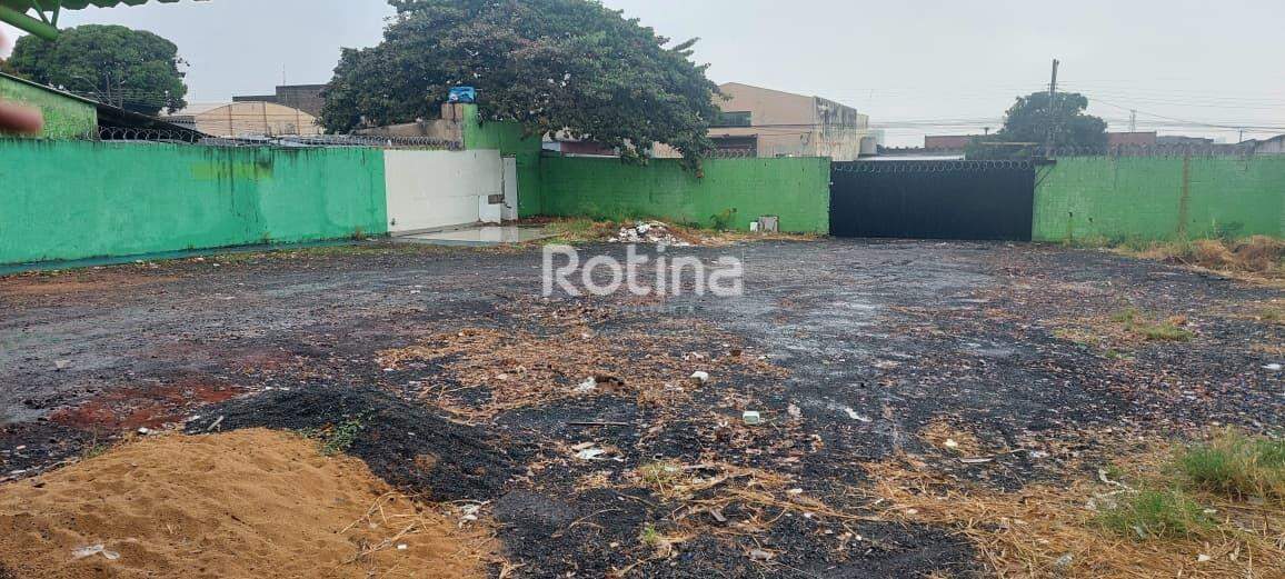 Galpão para alugar, em Uberlândia no bairro Custódio Pereira no valor de R$ 20.000,00 - Rotina Imobiliária: 