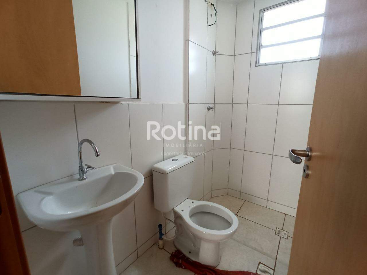 Apartamento à venda, 2 quartos em Uberlândia no bairro Chacaras Tubalina e Quartel no valor de R$ 220.000,00 - Rotina Imobiliária: 
