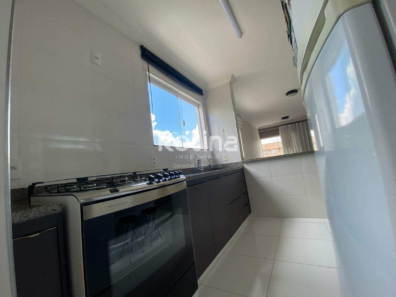 Apartamento à venda, 3 quartos em Uberlândia no bairro Santa Mônica no valor de R$ 410.000,00 - Rotina Imobiliária: 