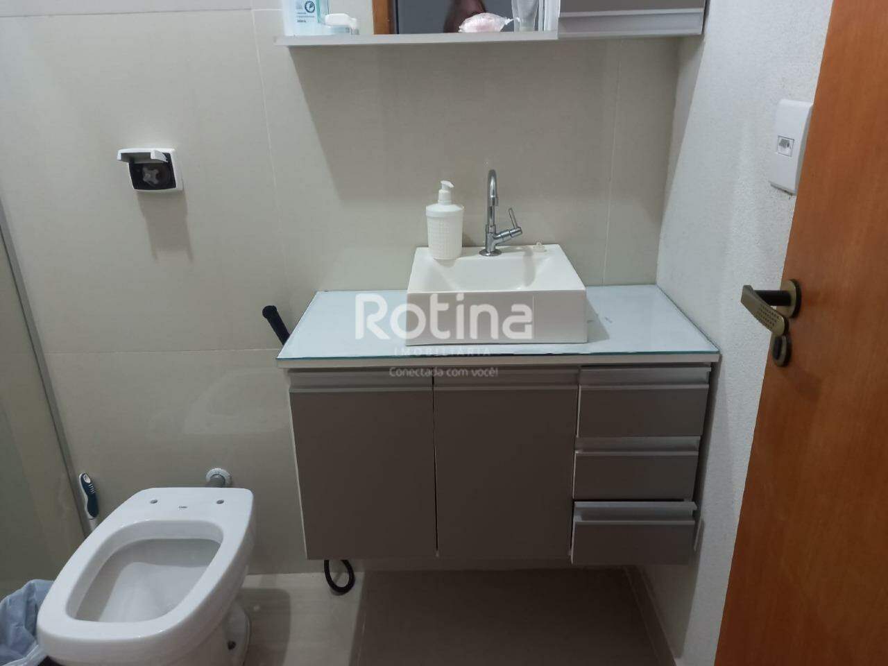 Casa à venda, 2 quartos em Uberlândia no bairro Saraiva no valor de R$ 690.000,00 - Rotina Imobiliária: 