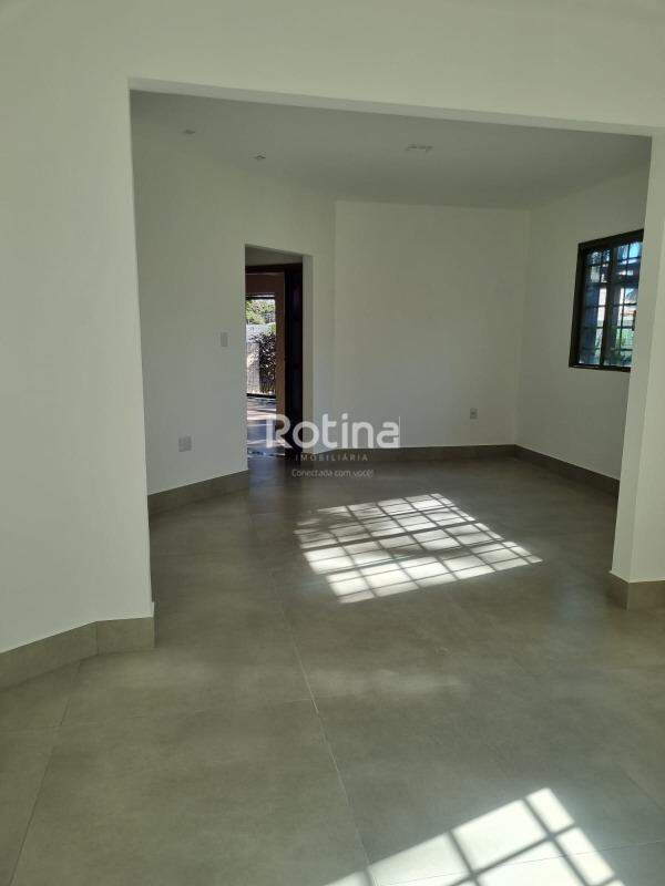 Casa à venda, 4 quartos em Uberlândia no bairro Jardim Karaíba no valor de R$ 1.450.000,00 - Rotina Imobiliária: 