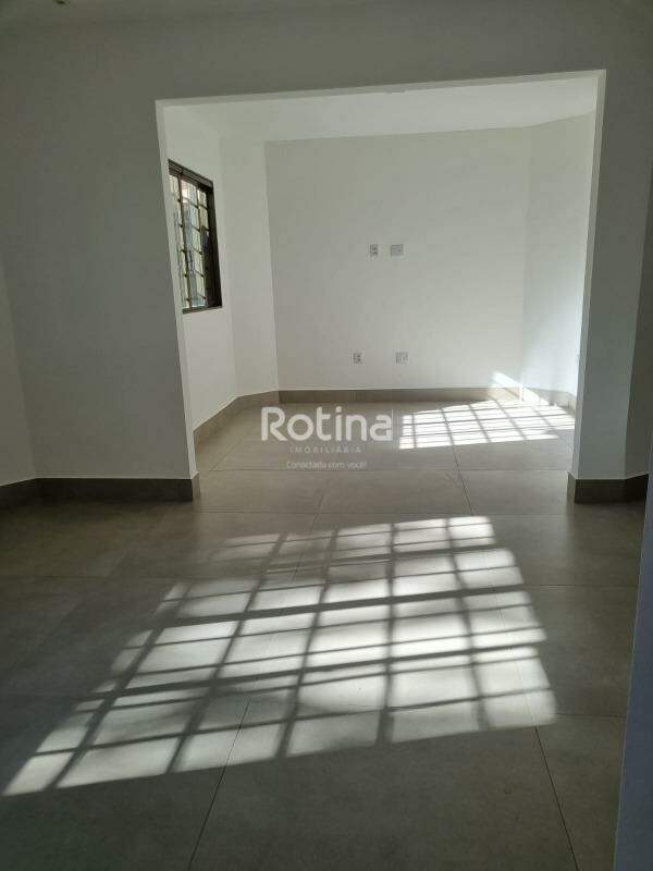 Casa à venda, 4 quartos em Uberlândia no bairro Jardim Karaíba no valor de R$ 1.450.000,00 - Rotina Imobiliária: 