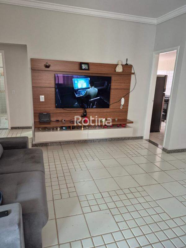 Apartamento à venda, 3 quartos em Uberlândia no bairro Santa Maria no valor de R$ 640.000,00 - Rotina Imobiliária: 
