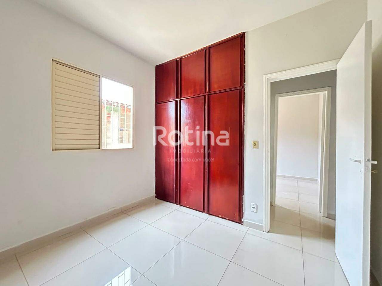 Casa à venda, 3 quartos em Uberlândia no bairro Pacaembu no valor de R$ 450.000,00 - Rotina Imobiliária: 