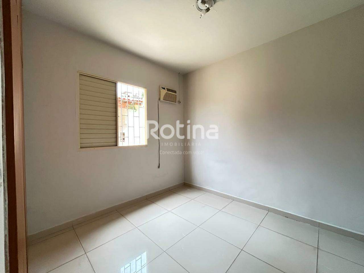 Casa à venda, 3 quartos em Uberlândia no bairro Pacaembu no valor de R$ 450.000,00 - Rotina Imobiliária: 