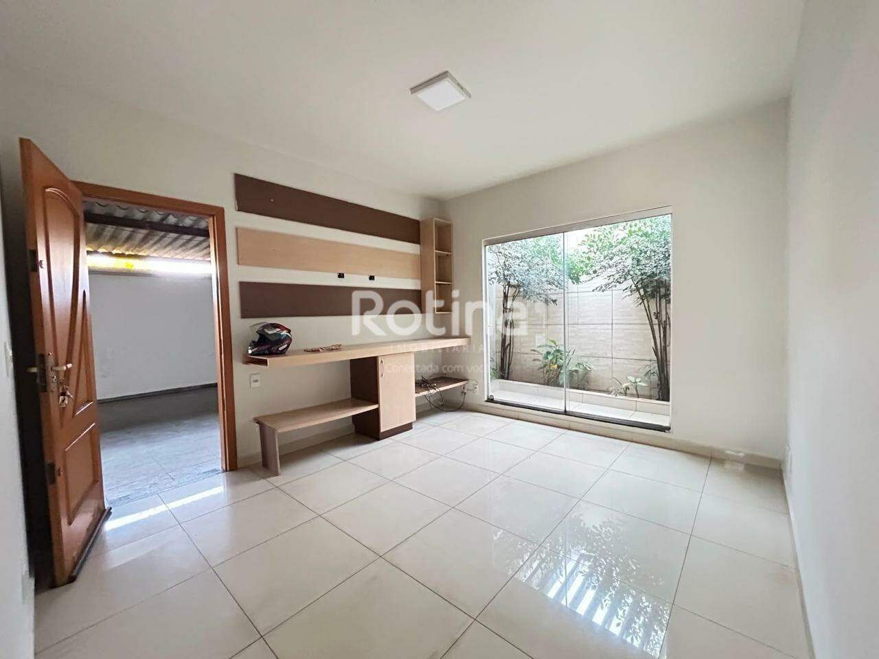 Casa à venda, 3 quartos em Uberlândia no bairro Pacaembu no valor de R$ 450.000,00 - Rotina Imobiliária: 