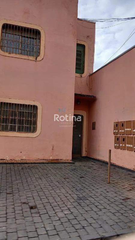 Apartamento para alugar, 1 quarto em Uberlândia no bairro Martins no valor de R$ 1.050,00 - Rotina Imobiliária: 