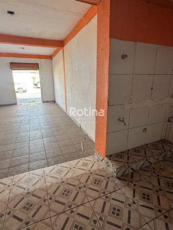 Comercial para alugar, em Uberlândia no bairro Tocantins no valor de R$ 1.300,00 - Rotina Imobiliária: 