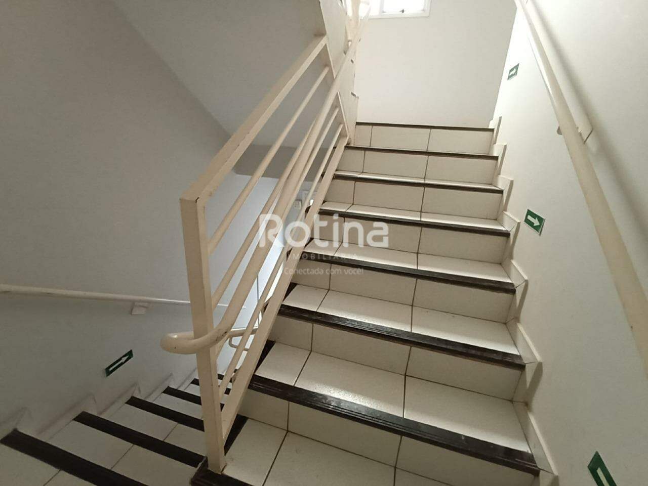 Apartamento à venda, 2 quartos em Uberlândia no bairro Santa Mônica no valor de R$ 320.000,00 - Rotina Imobiliária: 