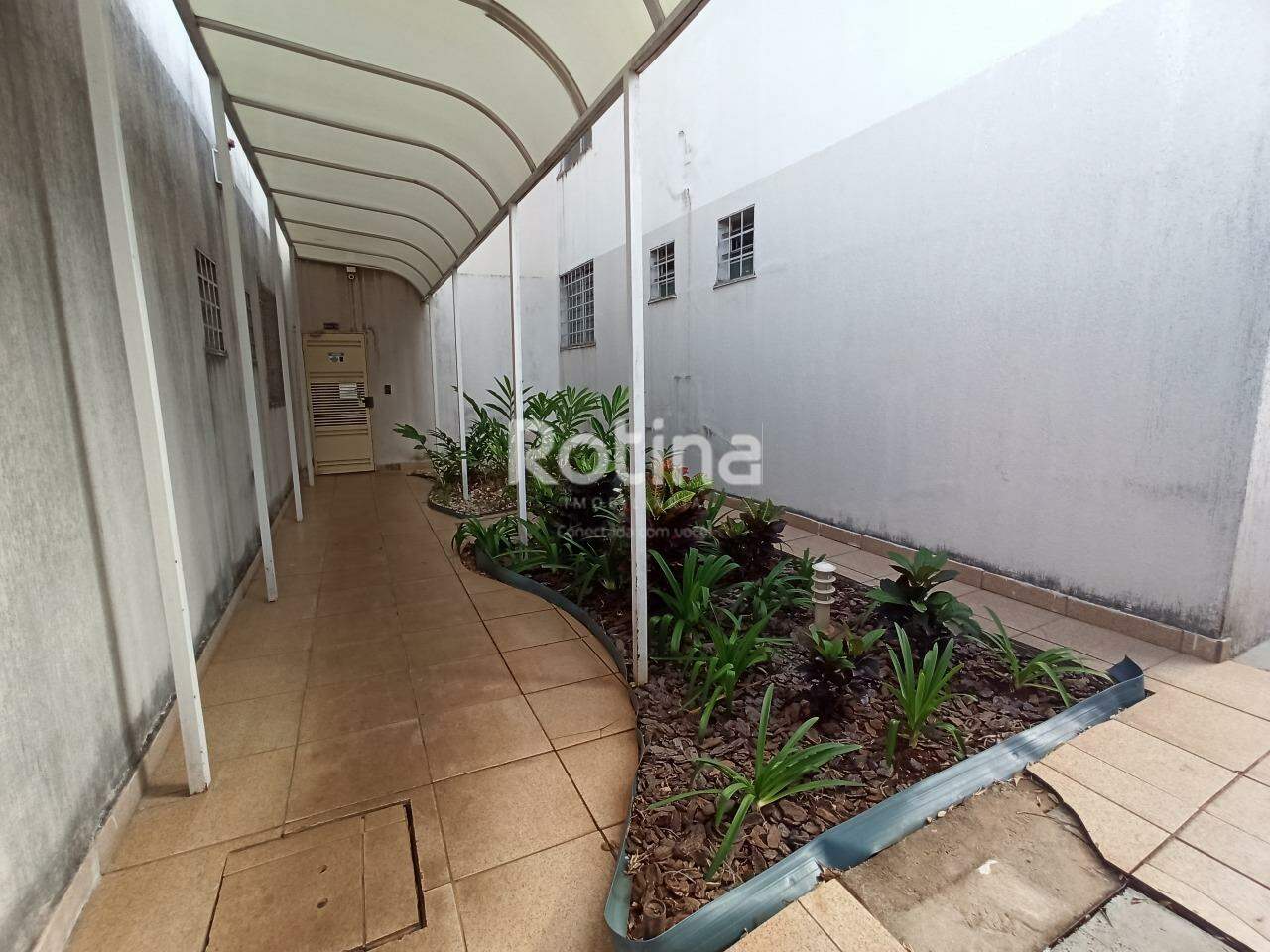 Apartamento para alugar, 3 quartos em Uberlândia no bairro Brasil no valor de R$ 1.700,00 - Rotina Imobiliária: 