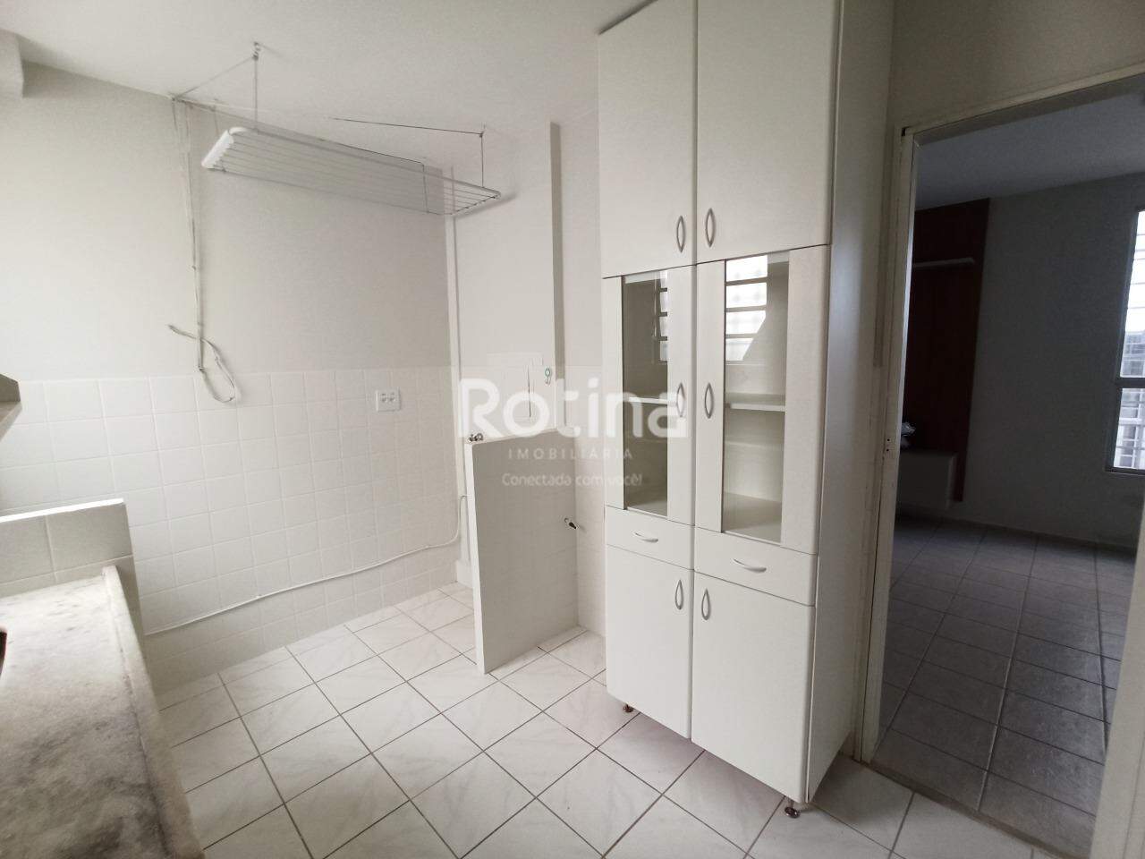 Apartamento para alugar, 3 quartos em Uberlândia no bairro Brasil no valor de R$ 1.700,00 - Rotina Imobiliária: 