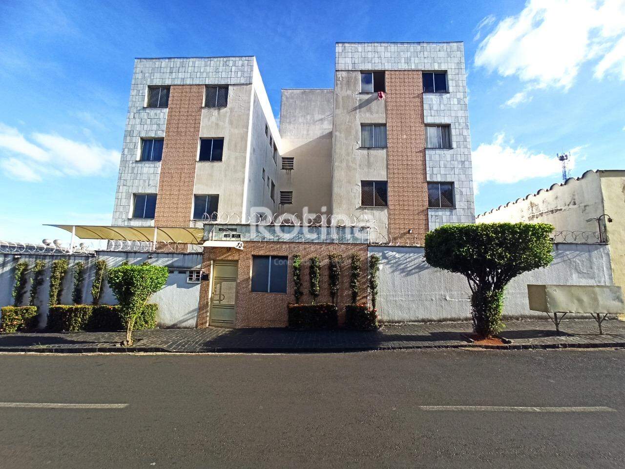 Apartamento para alugar, 3 quartos em Uberlândia no bairro Brasil no valor de R$ 1.700,00 - Rotina Imobiliária: 
