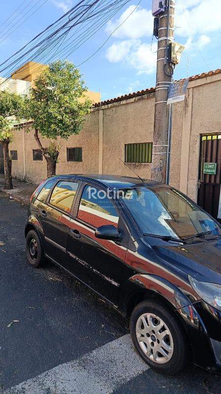 Casa à venda, 4 quartos em Uberlândia no bairro Santa Mônica no valor de R$ 1.600.000,00 - Rotina Imobiliária: 