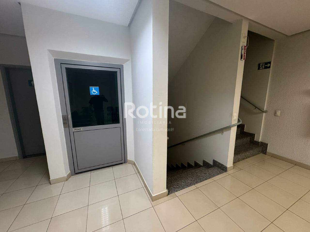 Loja para alugar, em Uberlândia no bairro Lídice no valor de R$ 23.000,00 - Rotina Imobiliária: 