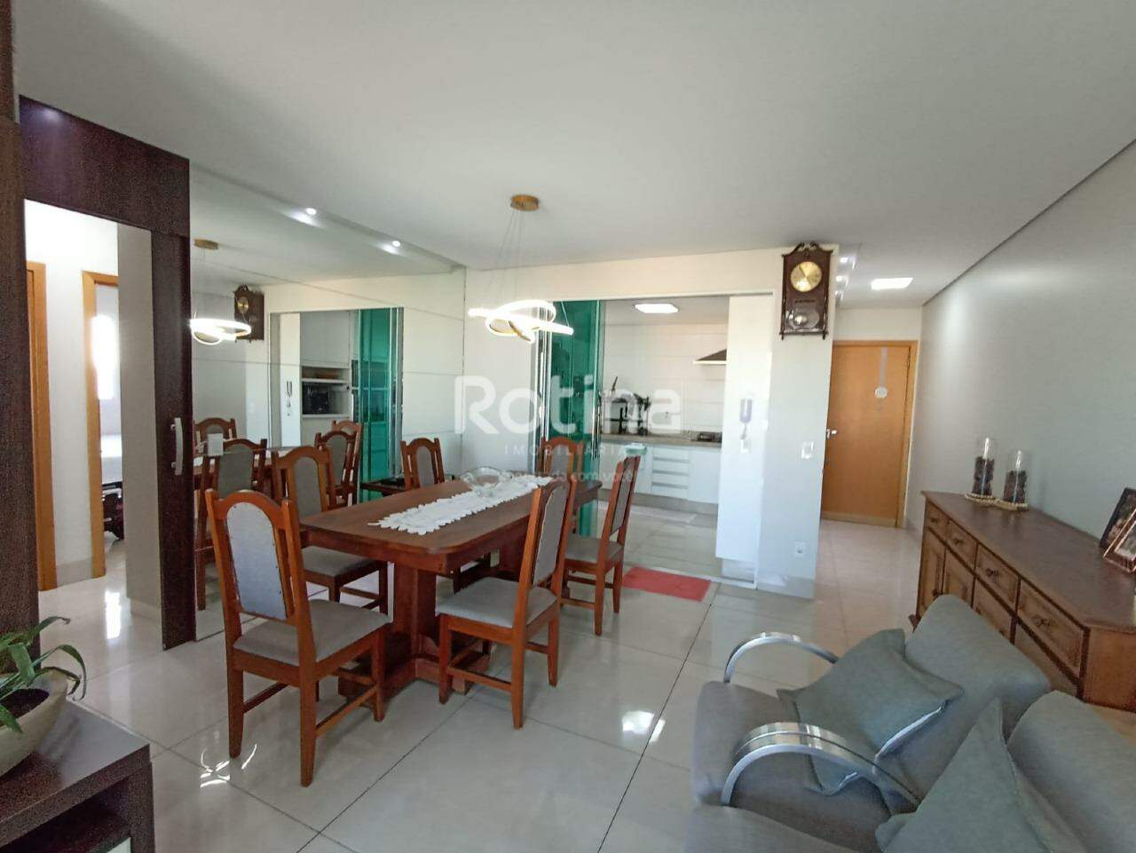 Apartamento à venda, 3 quartos em Uberlândia no bairro Santa Mônica no valor de R$ 720.000,00 - Rotina Imobiliária: 