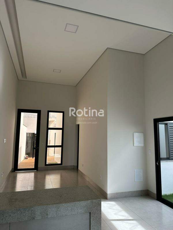 Casa à venda, 3 quartos em Uberlândia no bairro Novo Mundo no valor de R$ 570.000,00 - Rotina Imobiliária: 