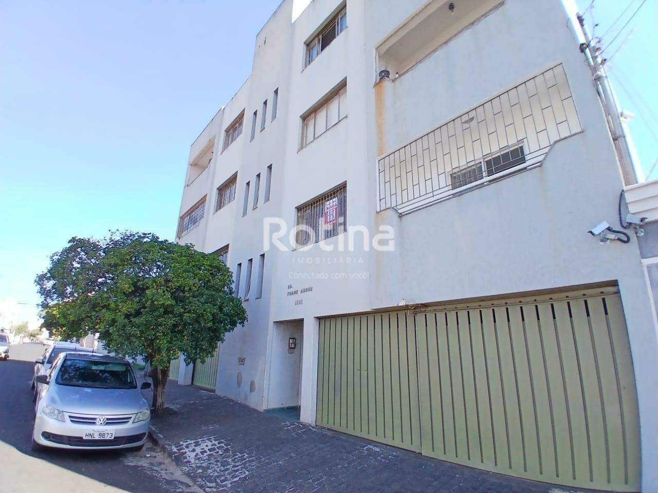 Apartamento para alugar, 3 quartos em Uberlândia no bairro Cazeca no valor de R$ 2.300,00 - Rotina Imobiliária: 