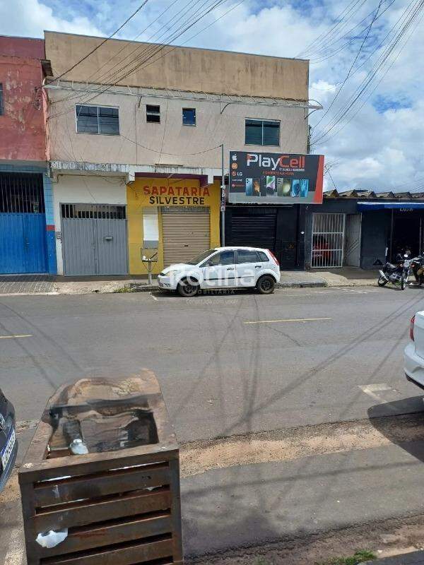 Kitnet para alugar, em Uberlândia no bairro Tocantins no valor de R$ 750,00 - Rotina Imobiliária: 