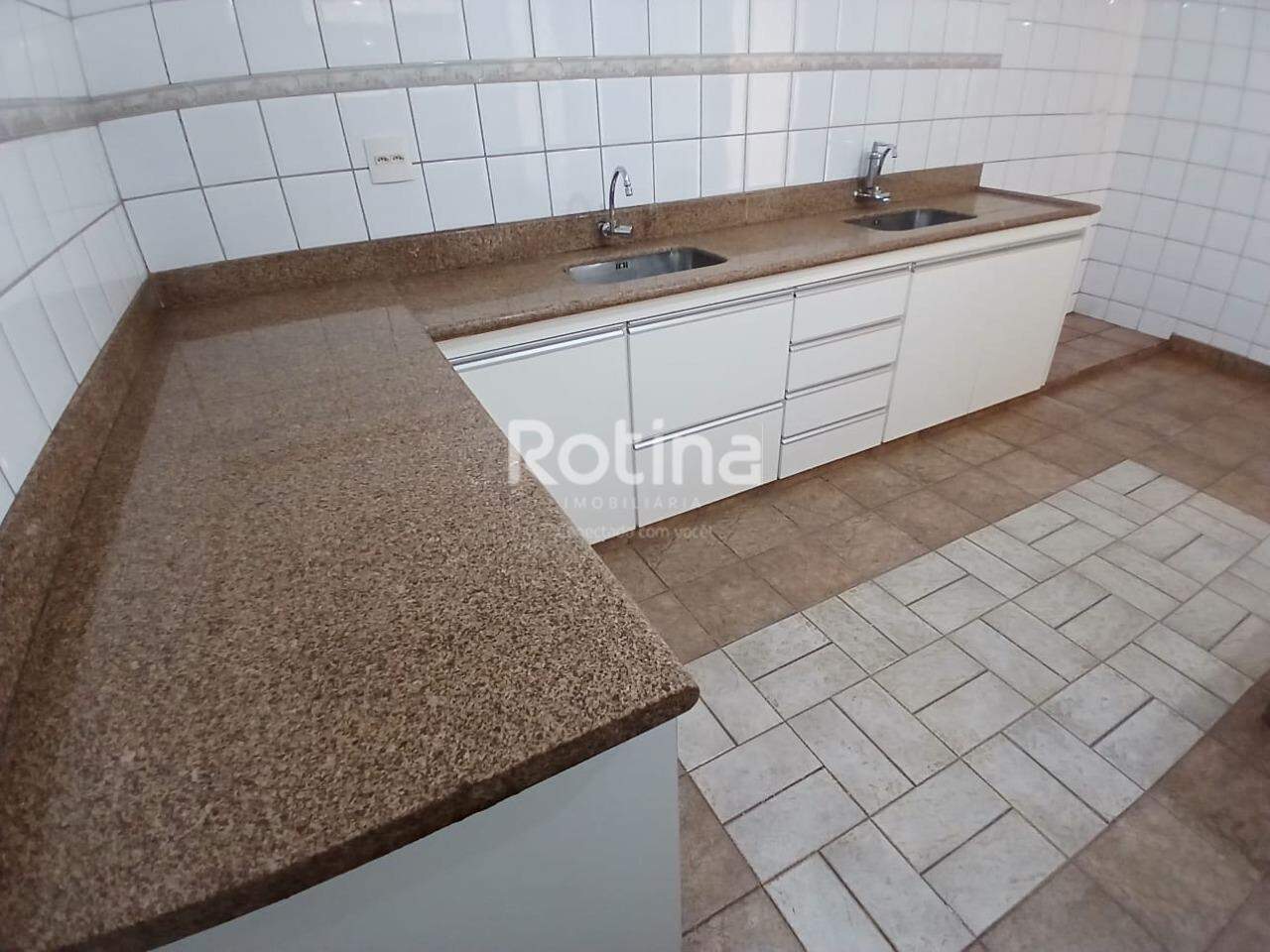 Casa para alugar, 6 quartos em Uberlândia no bairro Tubalina no valor de R$ 5.800,00 - Rotina Imobiliária: 