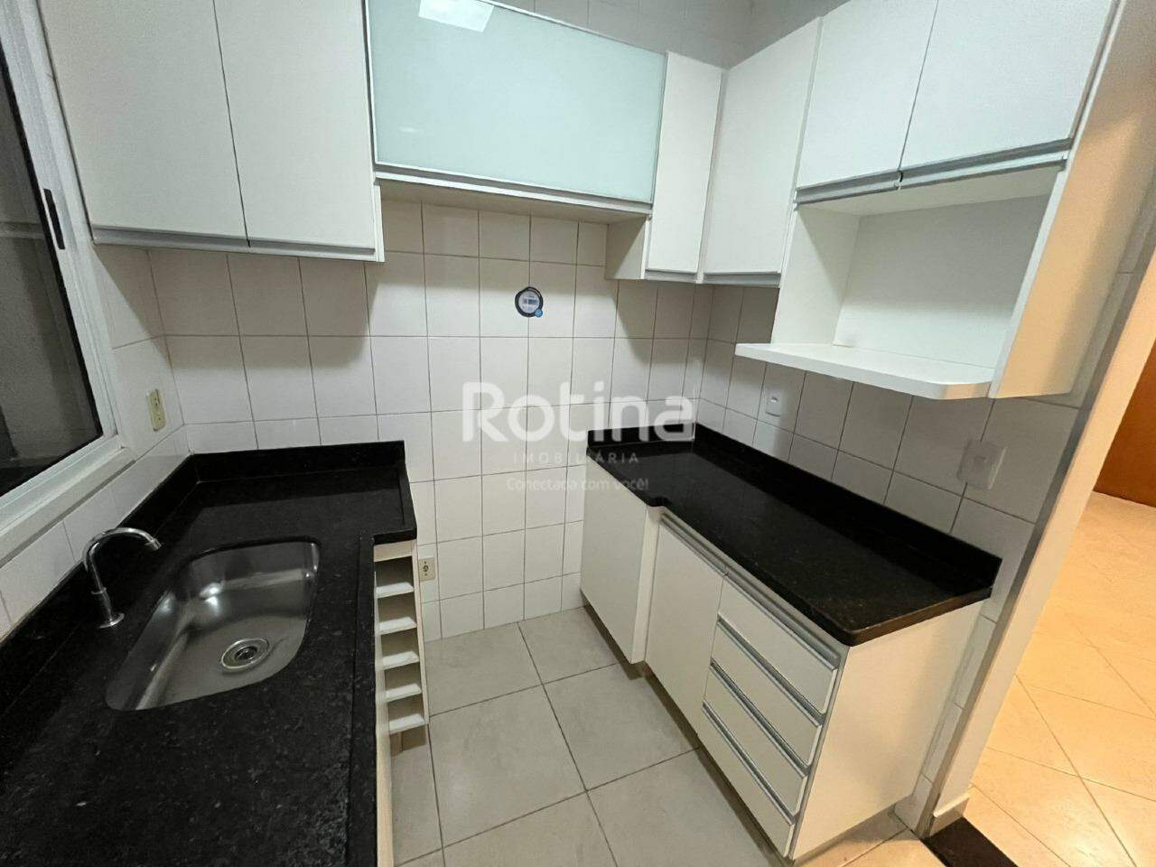 Apartamento para alugar, 2 quartos em Uberlândia no bairro Santa Mônica no valor de R$ 1.600,00 - Rotina Imobiliária: 