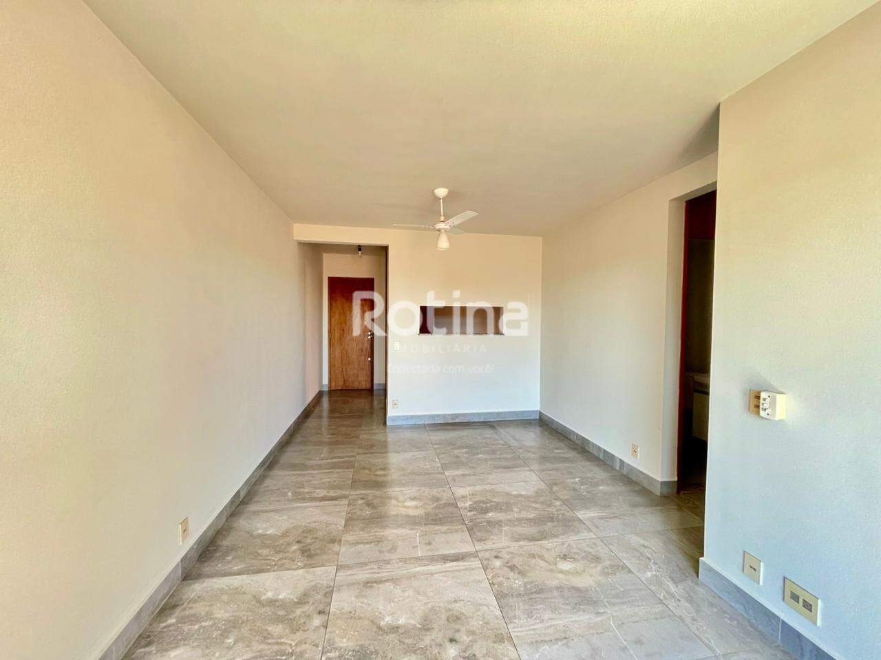 Apartamento à venda, 3 quartos em Uberlândia no bairro Martins no valor de R$ 410.000,00 - Rotina Imobiliária: 
