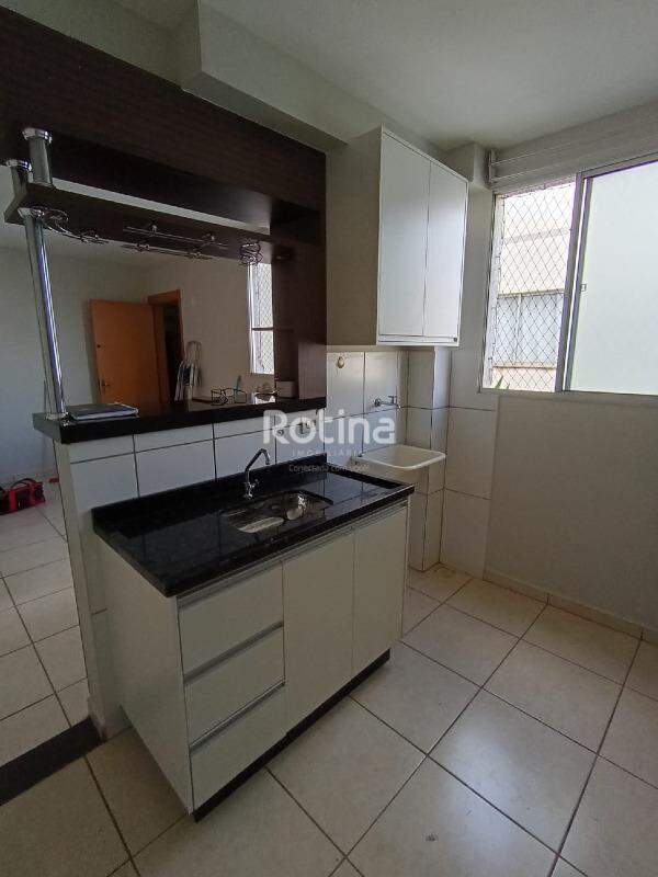 Apartamento à venda, 2 quartos em Uberlândia no bairro Aclimação no valor de R$ 210.000,00 - Rotina Imobiliária: 