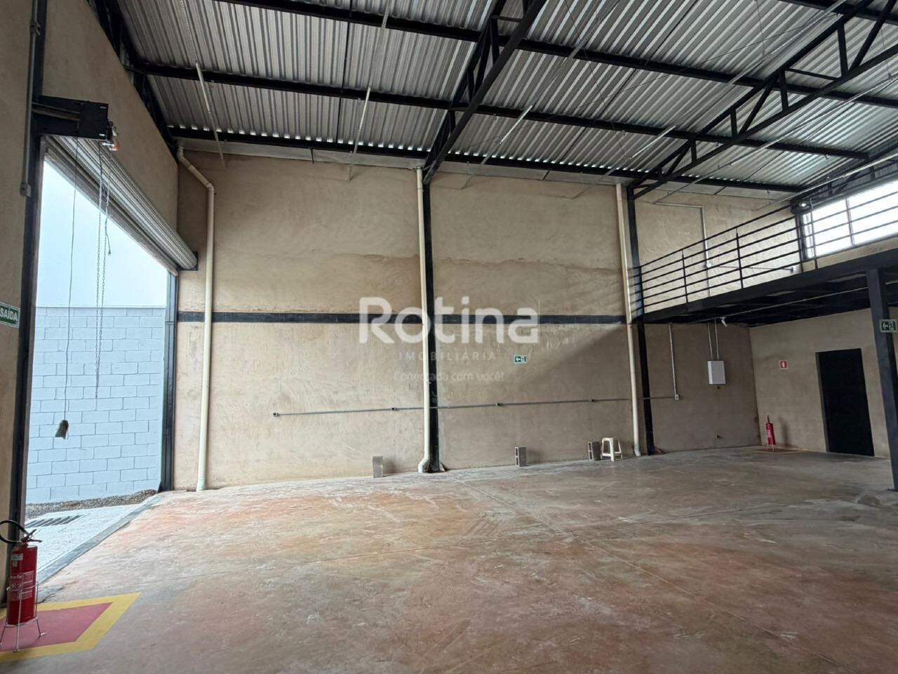 Galpão para alugar, em Uberlândia no bairro Novo Mundo no valor de R$ 6.500,00 - Rotina Imobiliária: 