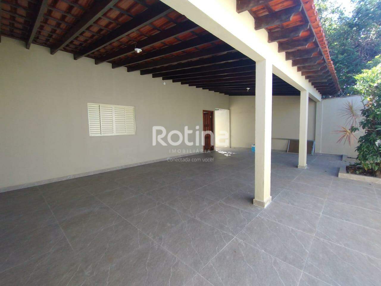 Casa para alugar, 3 quartos em Uberlândia no bairro Morumbi no valor de R$ 2.200,00 - Rotina Imobiliária: 