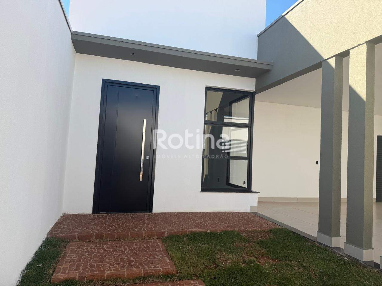 Casa à venda, 3 quartos em Uberlândia no bairro Loteamento Portal do Vale II no valor de R$ 900.000,00 - Rotina Imobiliária: 