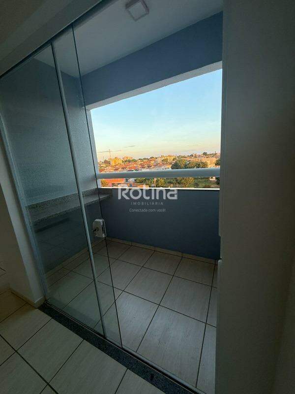 Apartamento à venda, 2 quartos em Uberlândia no bairro Jardim Brasília no valor de R$ 225.000,00 - Rotina Imobiliária: 
