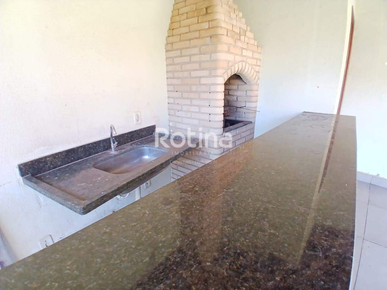 Casa Condomínio Fechado para alugar, 3 quartos em Uberlândia no bairro Minas Gerais no valor de R$ 2.100,00 - Rotina Imobiliária: 
