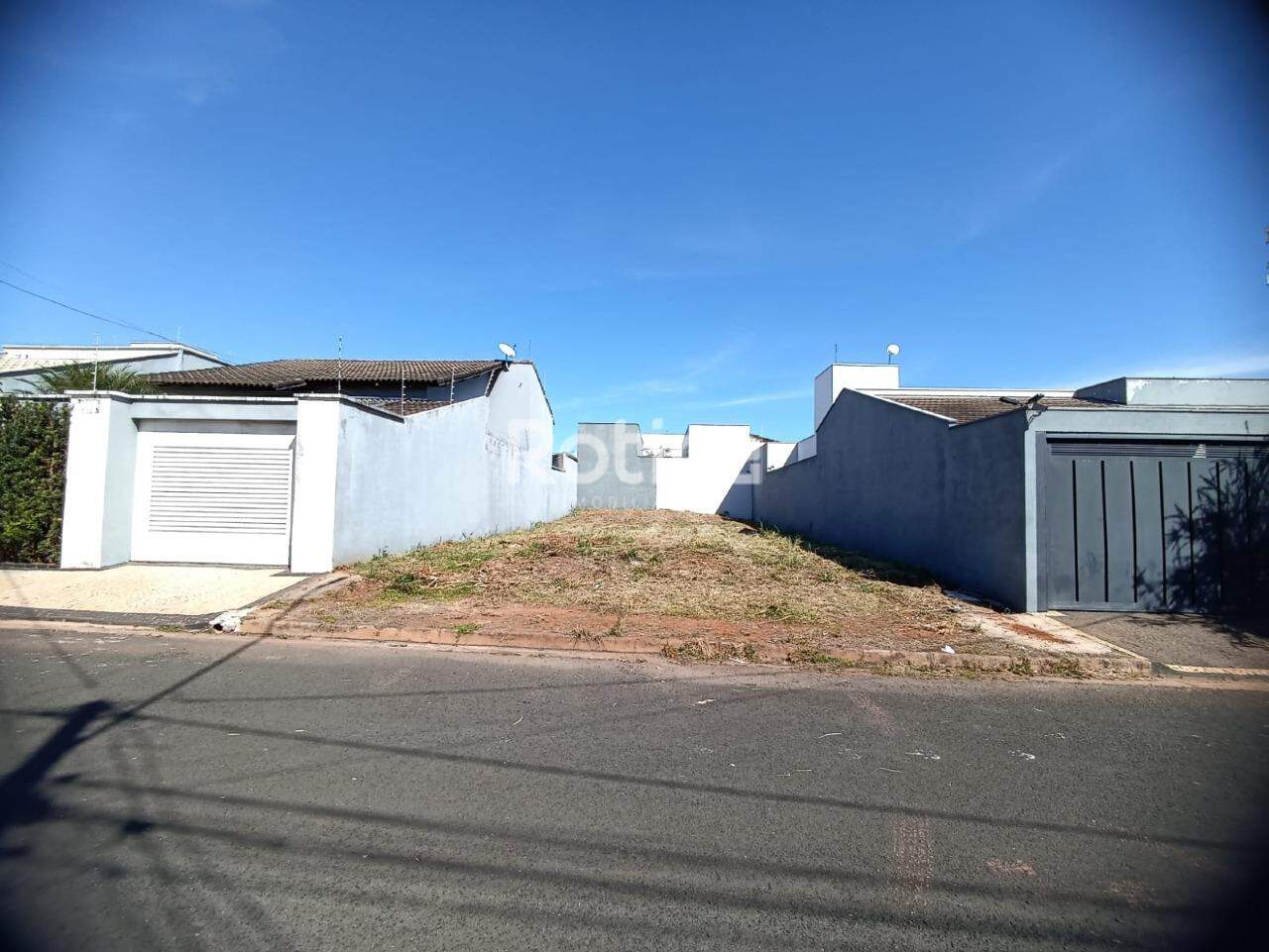 Terreno à venda, em Uberlândia no bairro Bosque dos Buritis no valor de R$ 280.000,00 - Rotina Imobiliária: 
