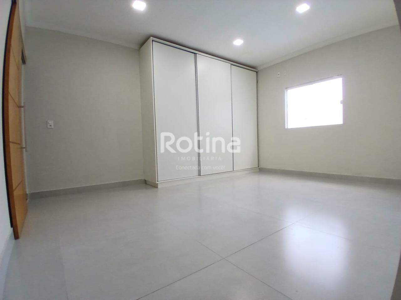 Casa para alugar, 3 quartos em Uberlândia no bairro São Jorge no valor de R$ 3.000,00 - Rotina Imobiliária: 