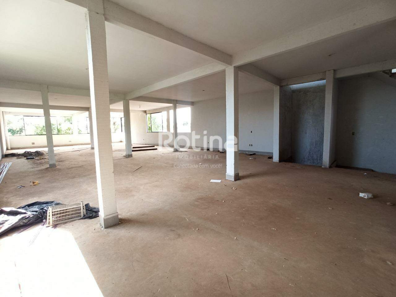 Prédio Inteiro para alugar, em Uberlândia no bairro Tocantins no valor de R$ 20.000,00 - Rotina Imobiliária: 