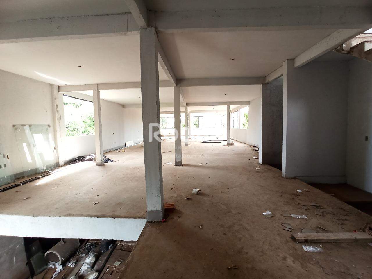 Prédio Inteiro para alugar, em Uberlândia no bairro Tocantins no valor de R$ 20.000,00 - Rotina Imobiliária: 