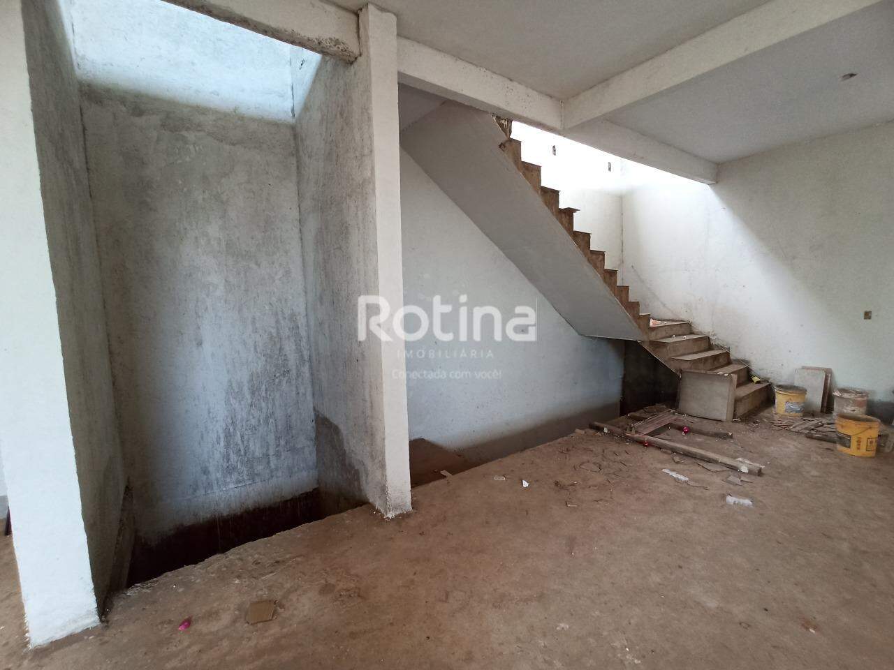 Prédio Inteiro para alugar, em Uberlândia no bairro Tocantins no valor de R$ 20.000,00 - Rotina Imobiliária: 