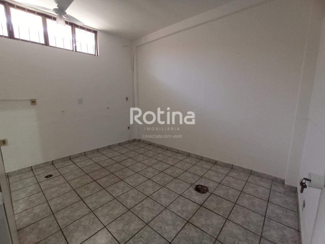 Comercial para alugar, em Uberlândia no bairro Nossa Senhora Aparecida no valor de R$ 3.500,00 - Rotina Imobiliária: 