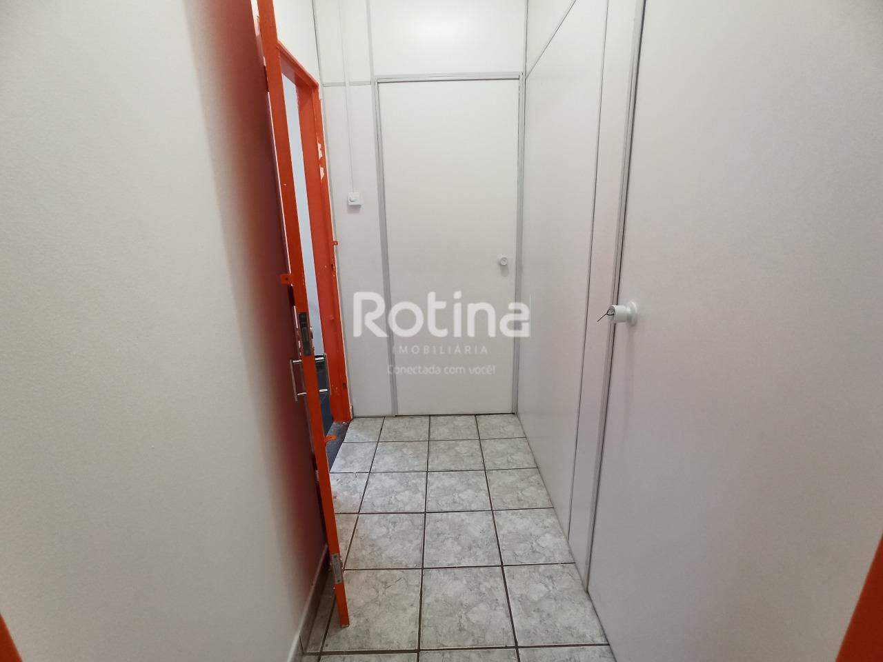 Comercial para alugar, em Uberlândia no bairro Nossa Senhora Aparecida no valor de R$ 3.500,00 - Rotina Imobiliária: 