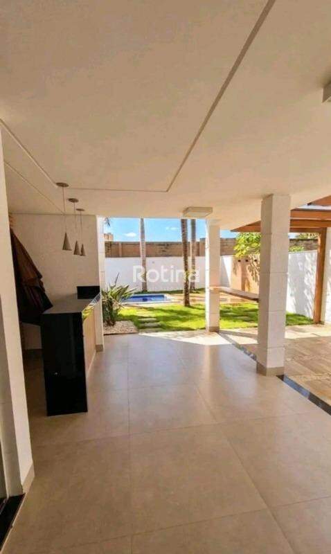 Casa Condomínio Fechado à venda, 3 quartos em Uberlândia no bairro Aclimação no valor de R$ 2.100.000,00 - Rotina Imobiliária: 