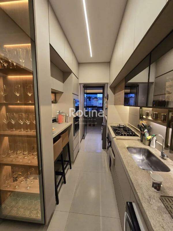 Apartamento à venda, 3 quartos em Uberlândia no bairro Morada da Colina no valor de R$ 1.350.000,00 - Rotina Imobiliária: 