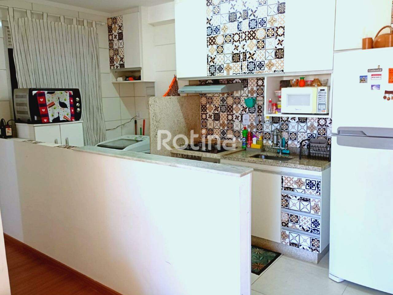 Apartamento à venda, 2 quartos em Uberlândia no bairro Laranjeiras no valor de R$ 280.000,00 - Rotina Imobiliária: 