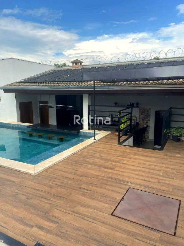Casa à venda, 4 quartos em Uberlândia no bairro Jaraguá no valor de R$ 1.280.000,00 - Rotina Imobiliária: 