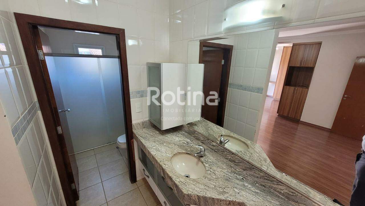 Casa à venda, 5 quartos em Uberlândia no bairro Lídice no valor de R$ 850.000,00 - Rotina Imobiliária: 